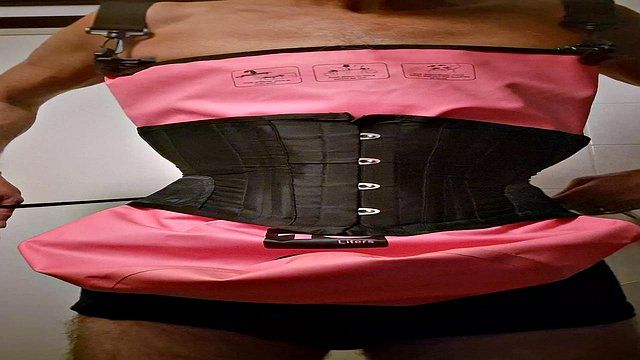 Miniatura de Tight Belt Hentai Fetish