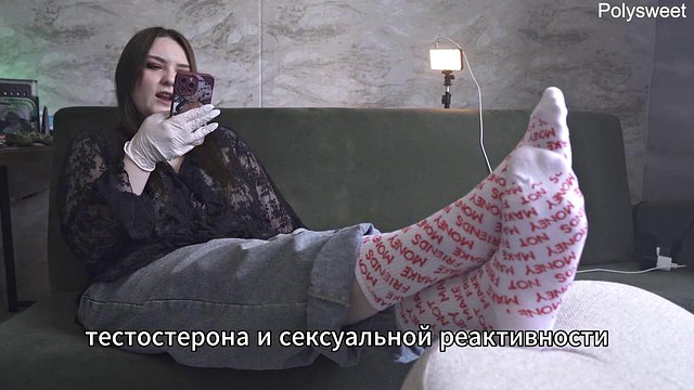 Miniatura de Polly Sweet Submits to BDSM Humiliation in Medical Exam