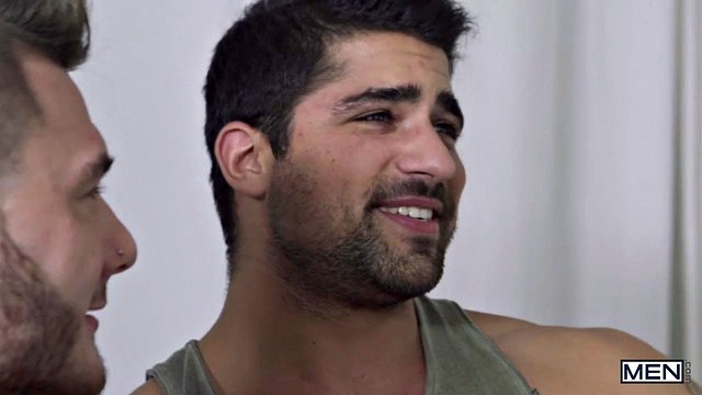 Miniatura de William Seed and Joey Mentana's Blindfolded Hunk Threesome Gape