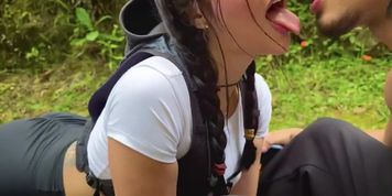 Miniatura de Iris Rodriguez Hiking And Hardcore Anal Intimacy In The Nature