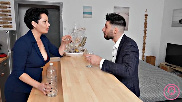 Miniatura de French Milf Strips for Sucking and Riding Delivery Stud's Cock