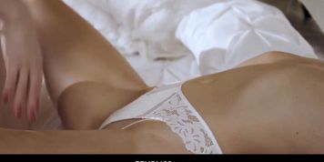 Miniatura de Freya Parker And Katrina Colt Ignite Passionate Adventures In A Steamy Lesbian Encounter!