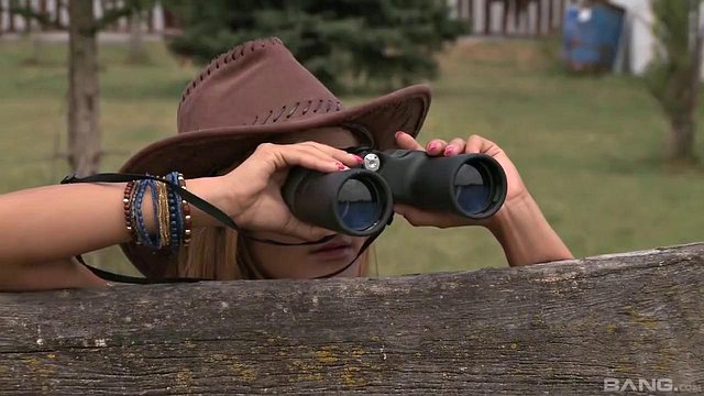 Miniatura de Outdoor Anal for Rural Chick