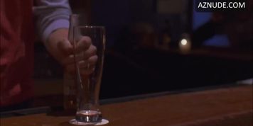 Miniatura de Elisa Donovan Lesbian Scene in Kiss Me Again