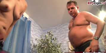 Miniatura de German Mature Housewife Flirted And Fucked On The Street