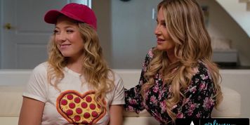 Miniatura de Girlsway - Shocked Pizza Girl River Lynn Catches Stepmother Andi Avalon Cheating With Milf Annie King (ariel demure, jennie rose, karol rosado, kienzy, nadine kerastas)