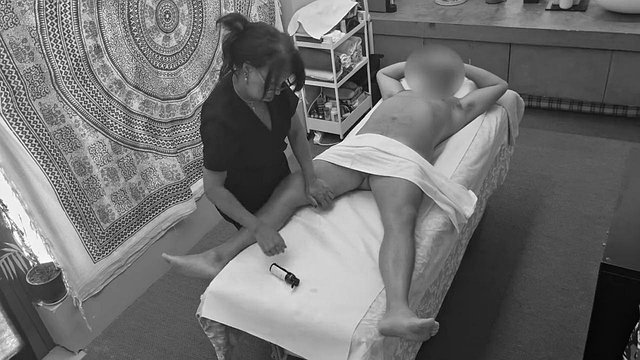 Miniatura de Happyvids33's Erotic Massage Sparks Squirting Cumshot
