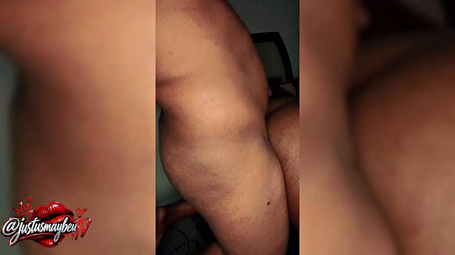 Miniatura de JUSTUSmaybeU Laps Pussy to Squirt