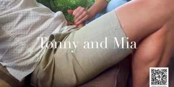 Miniatura de Risky blowjob at coffee shop - Tonny and Mia
