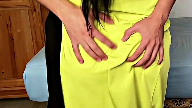 Miniatura de Egyptian Shemale Bbw with Big Tits Takes Anal