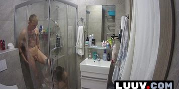 Miniatura de Luuv. Couple Kareflore And Abbadon Shower For Their Reality...