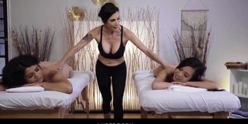 Miniatura de Vina Sky, Harley Haze, And Shay Sights Ignite A Passionate Threesome Adventure!