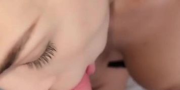Miniatura de Evening at the hotel with a hot brunette ended with blowjob and huge cum in her mouth&comma; cum on tits