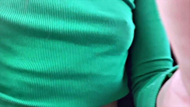 Miniatura de Big Tits Taxi Backseat POV