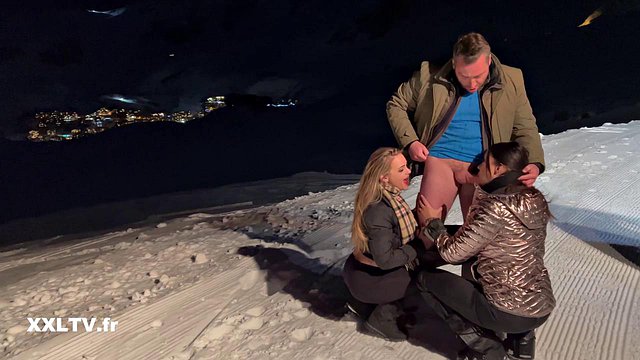 Miniatura de Anna Polina and Tiffany Leiddi Ride Cock in Steamy Outdoor Threesome with Slope Skiing, In