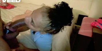 Miniatura de Neighbor receives oral after intimate encounter