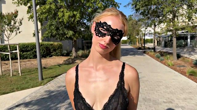 Miniatura de French Newbie Amateur Bonnie Rides Her Boyfriend in Debut Porn Video