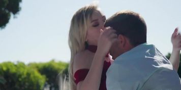 Miniatura de Slow Burn Blonde Blowjob