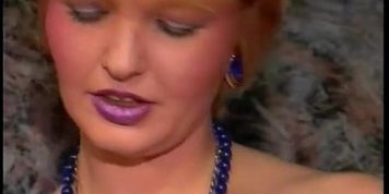 Miniatura de Naughty Brunette And Blonde Share Cock In Hot Threesome With Pussy Licking