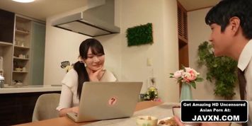 Miniatura de Hot Japanese Milf Working Out