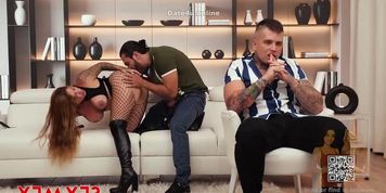 Miniatura de Sara Blonde Una Hotwife Muy Descarada Di5x Cosplay