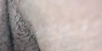 Miniatura de Deep fingering and squirting so rough Honey solo video