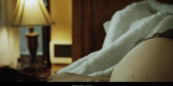 Miniatura de Sensational Sips: Victoria Voxxx And Nika Venom's Intimate Lesbian Encounter