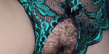 Miniatura de Hairy Latina Virgin Sister-In-Law Fucks Bf Before He Arrives