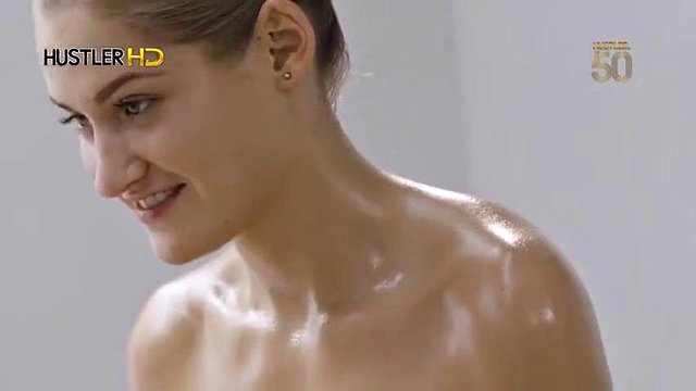 Miniatura de Tiffany Tatum's Oily Brunette Handjob Massage