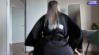 Miniatura de Lonely MILF Calls Handyman To Fuck Him