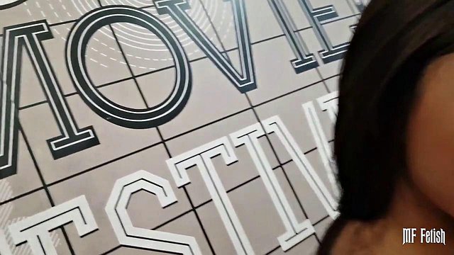 Miniatura de Brunette Girlfriend's Lesbian Passion