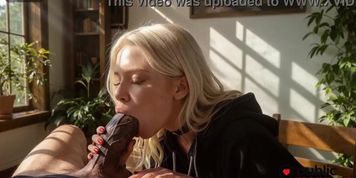 Miniatura de 300 bucks was enough to turn that blonde into my cum dump for a couple of hours.[AI]