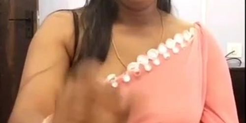 Miniatura de Desi Big Boobs Hot Bangali Aunty Handjob And Sucking Big Dick