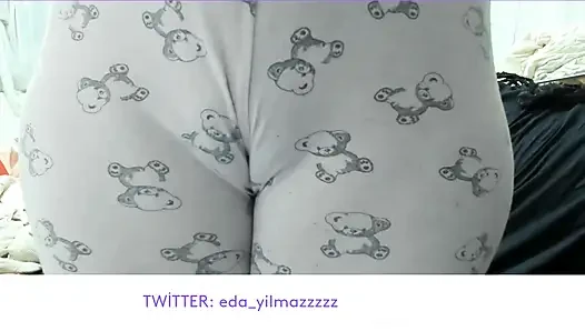 Miniatura de CAMELTOE- MASTURBACIÓN EN PIJAMA- COÑO HINCHADO- COÑO HINCHADO- PORNO TURCO