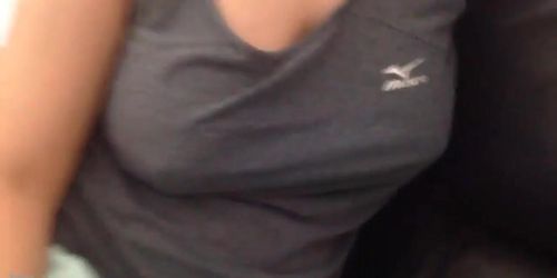 Miniatura de MILF Loirinha 31 - mostrando as tetas