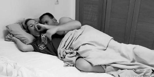 Miniatura de Silent Midnight MILF Fingering Herself to a Massive Orgasm