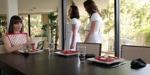 Miniatura de Adriana Chechik and Jade Nile Lesbian Stepsisters porn