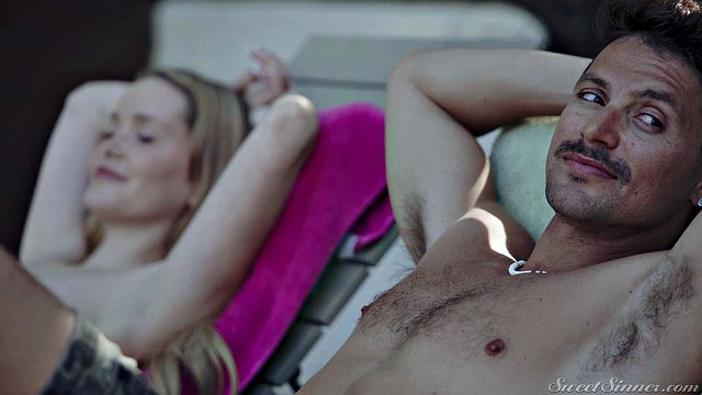Miniatura de Chloe Foxxe's Erotic Blowjob