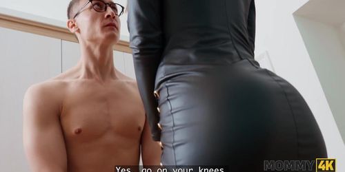 Miniatura de Mommy4K. A Milf With Big Tits Enjoys Sex With Her Son-In-Law (Charlie Dean)