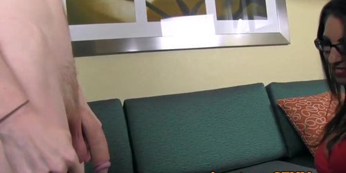 Miniatura de Teasing Milf Sucking Dick In Cfnm Scene Gf Sucks