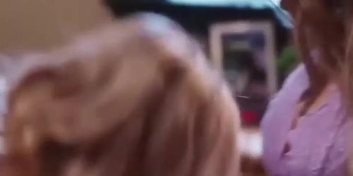 Miniatura de Bella Mraz Lesbian, Underwear Scene in The Summer In Between