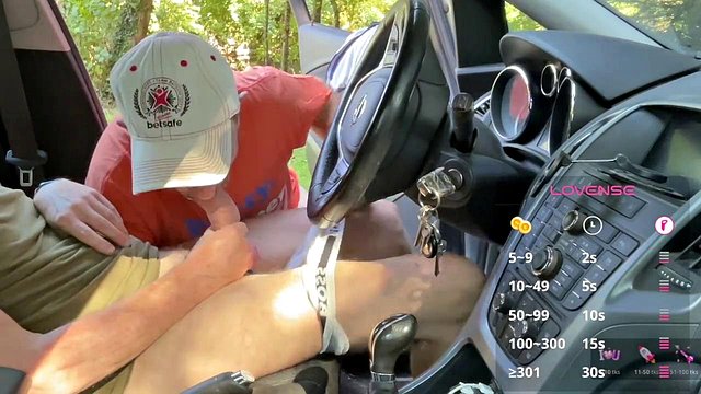 Miniatura de Ninosolo's French Lesbian Car Fuck