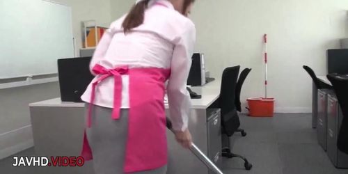 Miniatura de Asian Office Lady Chihiro Akino Delivers Sensual Blowjob And Craves For Creampie Hardcore