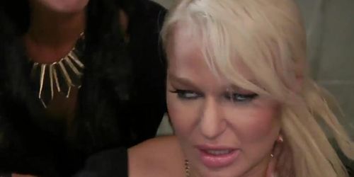 Miniatura de Lesbian Halloween party anal fucking (Kayla Paige, London River)