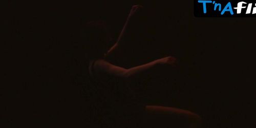 Miniatura de Evan Rachel Wood Lesbian Scene in Allure
