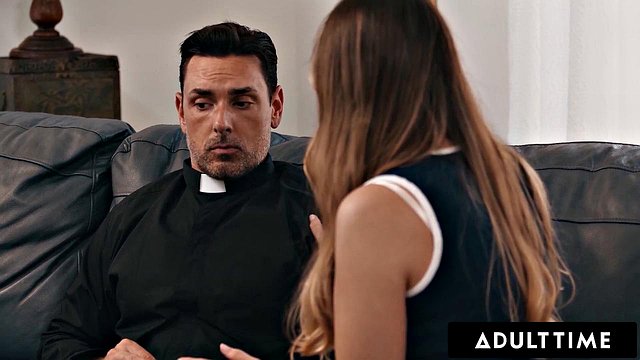 Miniatura de Big-Tits MILF Melissa Stratton Busts Virgin Priest Ryan Driller Fingering His Hairy Cock