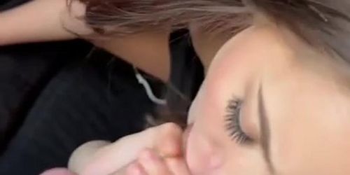 Miniatura de MiaRiverXXX’s Blowjob Ends With Cum In Mouth