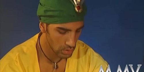 Miniatura de Blonde angel gets DP by two arabian guys (Kelly Trump)