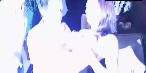 Miniatura de Adrianne Curry Lesbian Scene in The Surreal Life