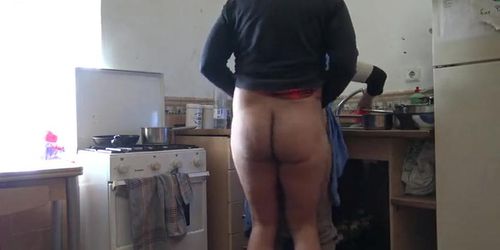Miniatura de Hard Homemade Fucking With Saudi Wife In Kitchen